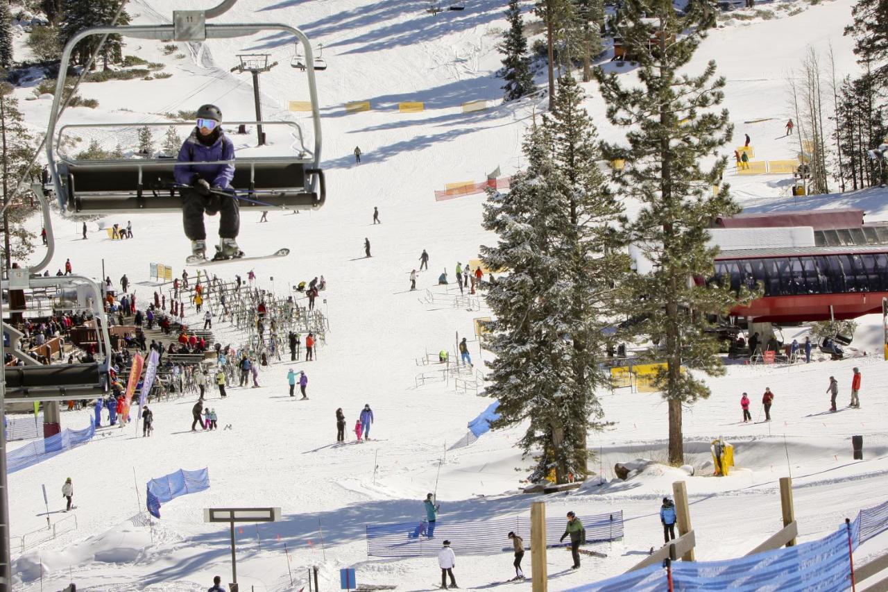 Cozy Condo In Ski Trails Truckee Eksteriør billede