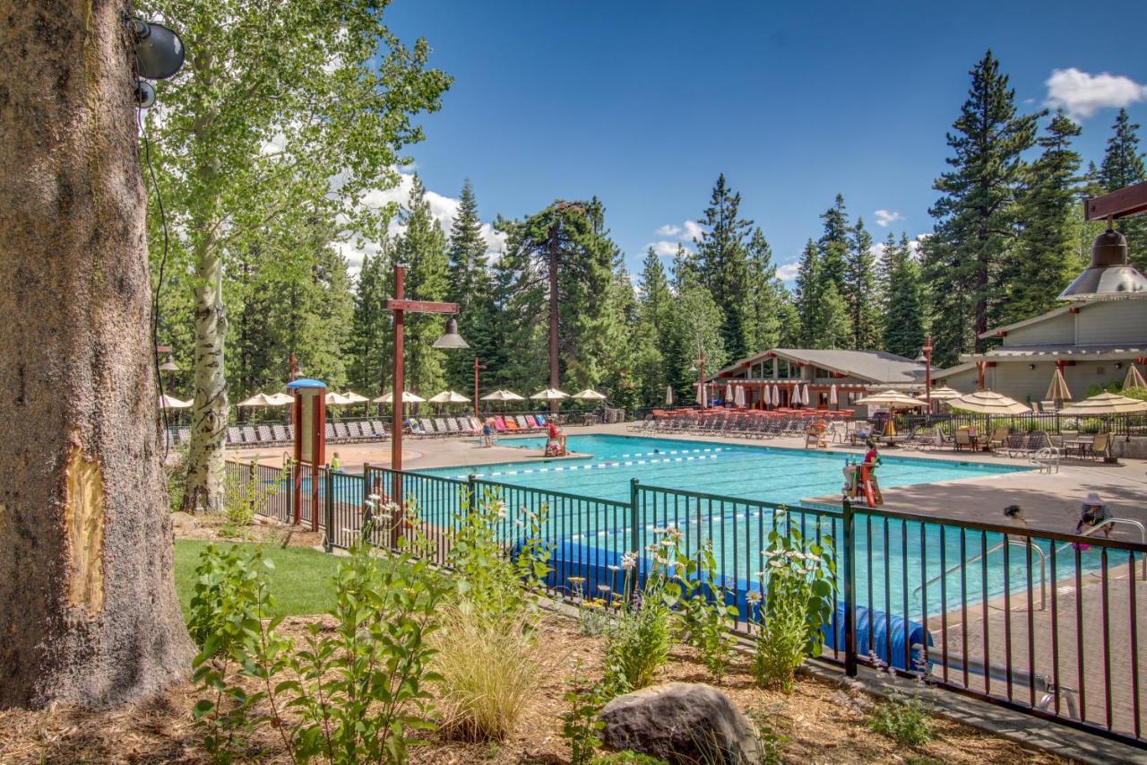Cozy Condo In Ski Trails Truckee Eksteriør billede
