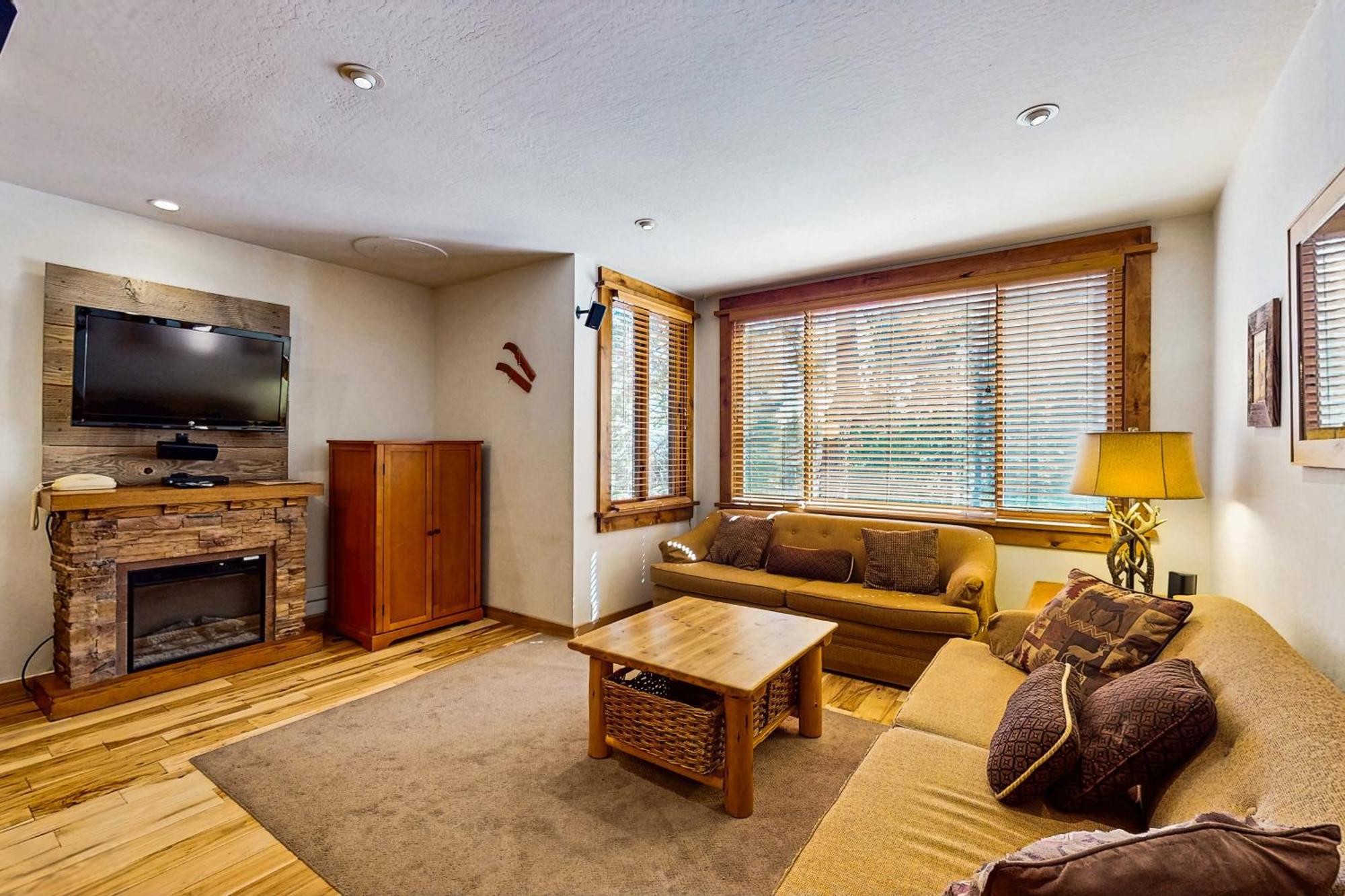 Cozy Condo In Ski Trails Truckee Eksteriør billede